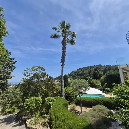 Villa Julia *